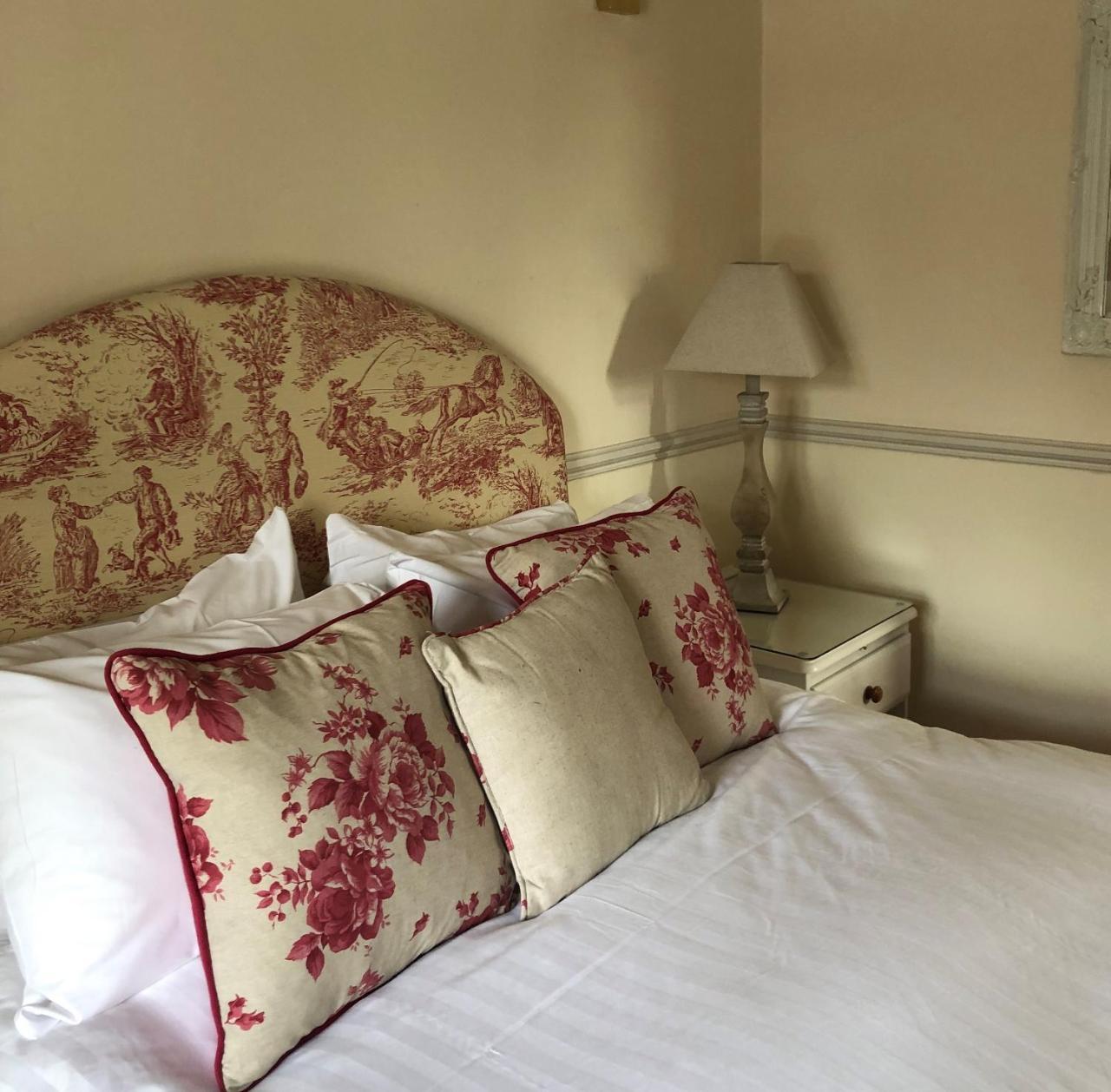 Ye Olde Boote Inn Oswestry Ngoại thất bức ảnh